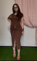 Vestito Elegante Marrone con Cintura Regolabile