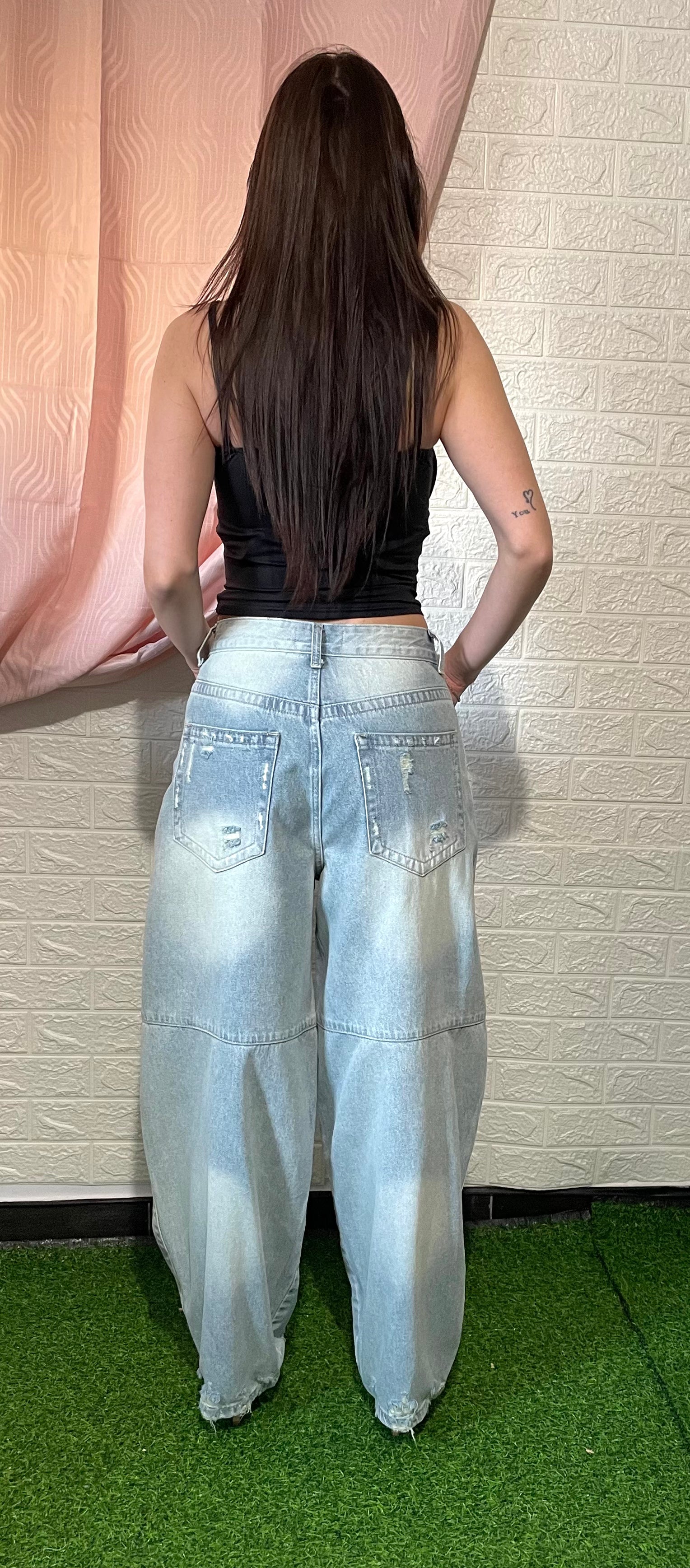 Jeans Boyfriend Delavé con Strappi