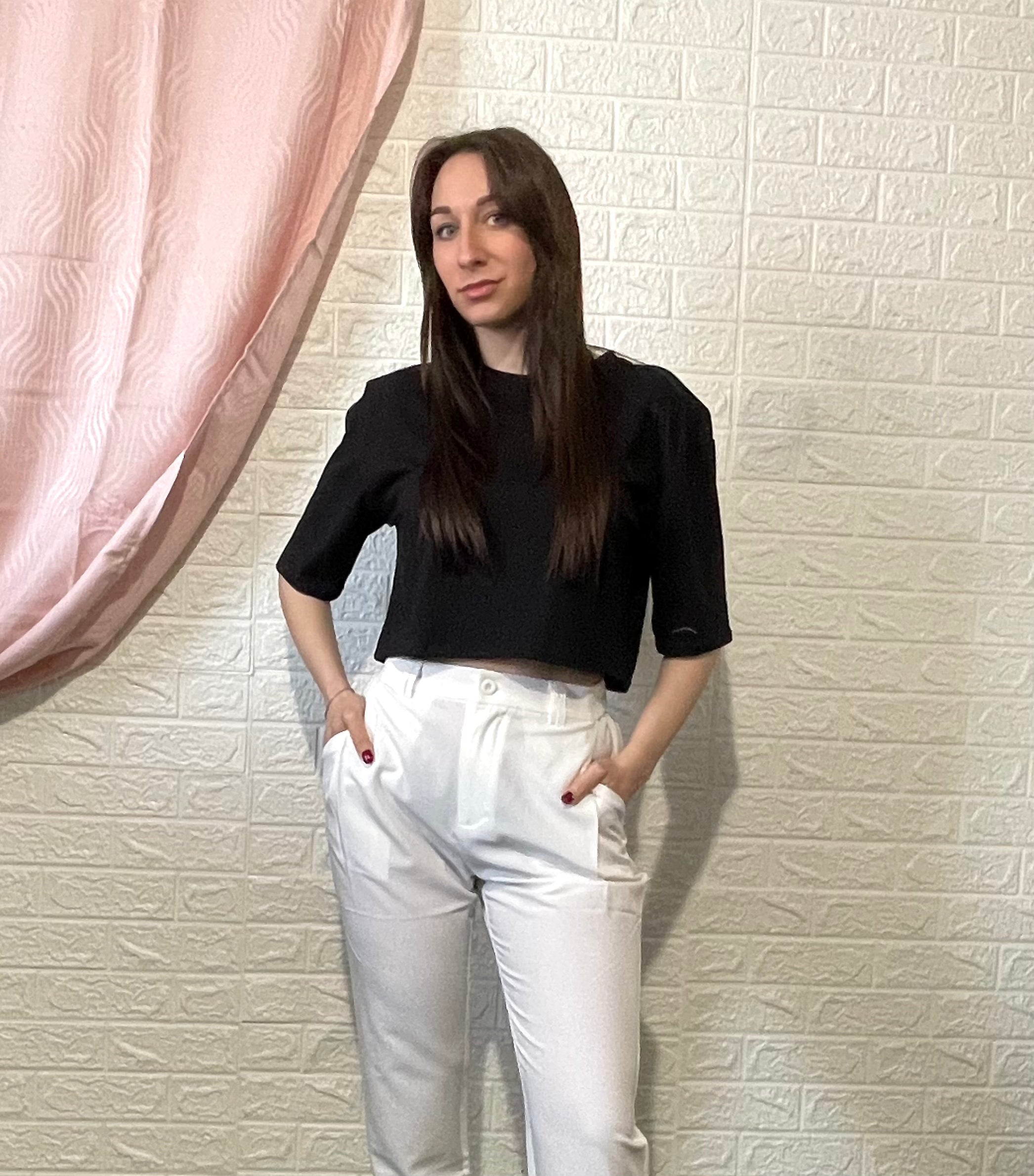 T-Shirt Crop - Nera, Fango, Marrone e Bianca