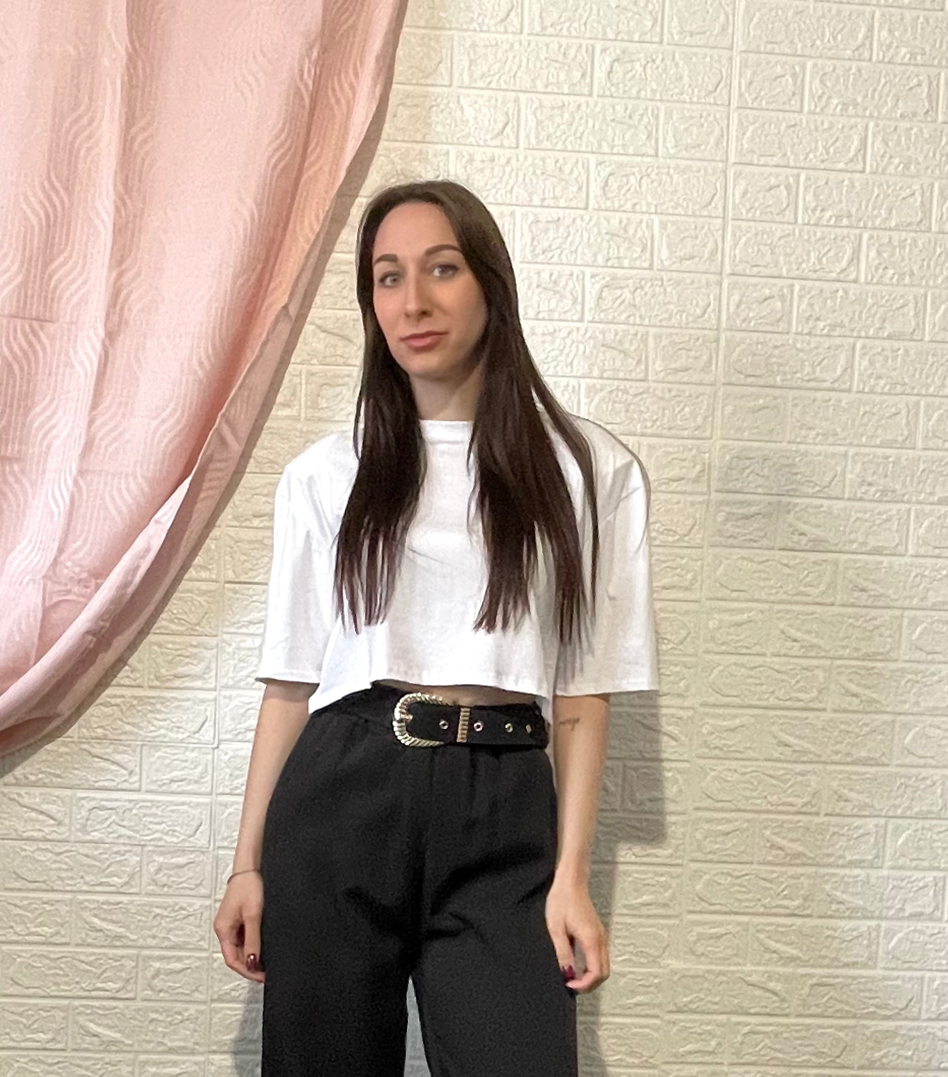 T-Shirt Crop - Nera, Fango, Marrone e Bianca