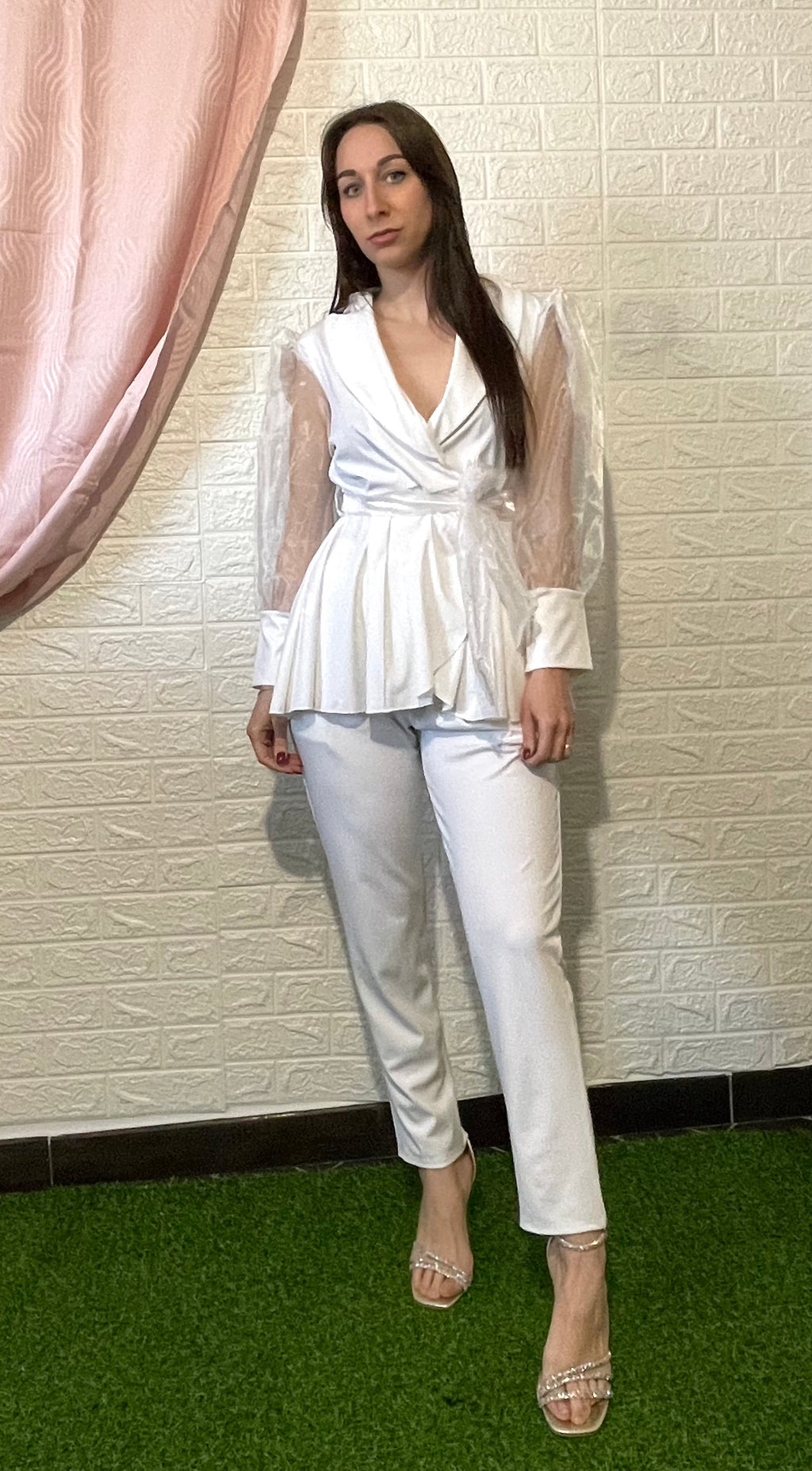 Completo Bianco con Maniche Trasparenti